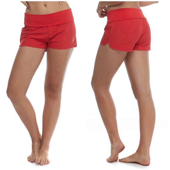 NWT Body Glove Seaside Vapor BoardShort In True Red‎ Size Medium - Picture 1 of 9